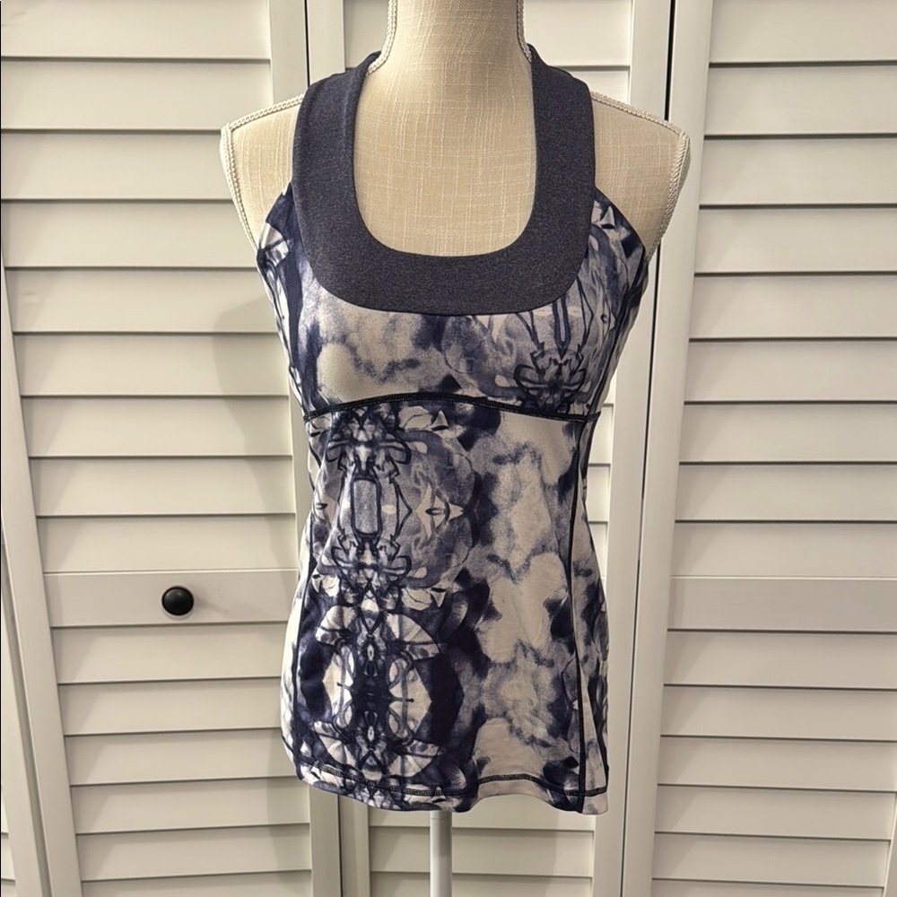 Lululemon Athletica Tank Top with built in bra